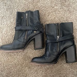 Freebird by Steven Distressed Leather heeled boots size 7